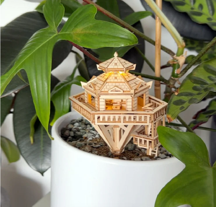 Woodland Outpost - DIY Model Kit