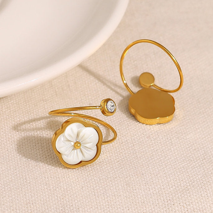 Flower & Gold Adjustable Ring