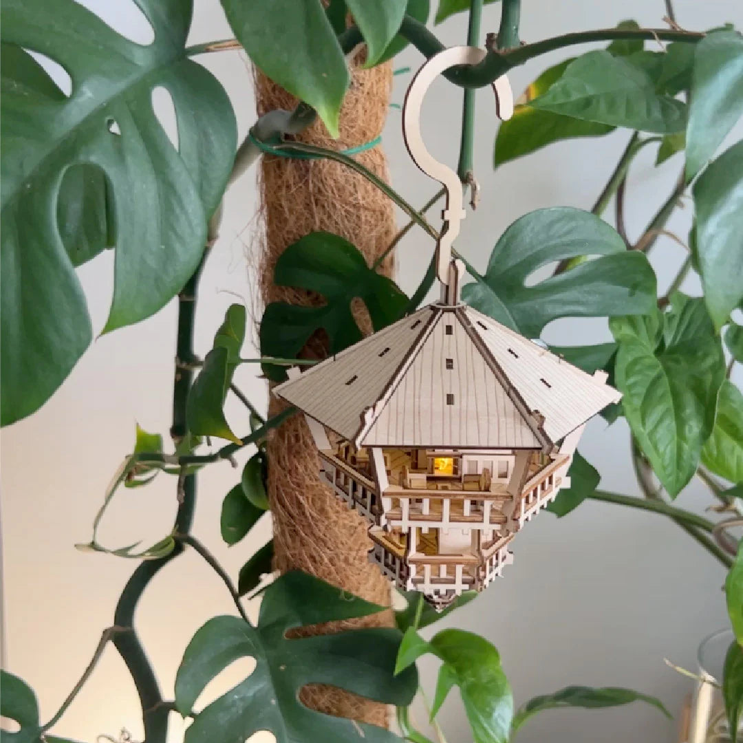 Treetop Hideaway - DIY Model Kit