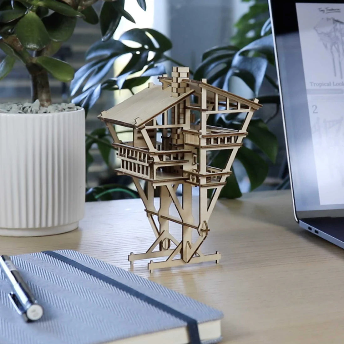 Tropical Lookout - DIY Model Kit