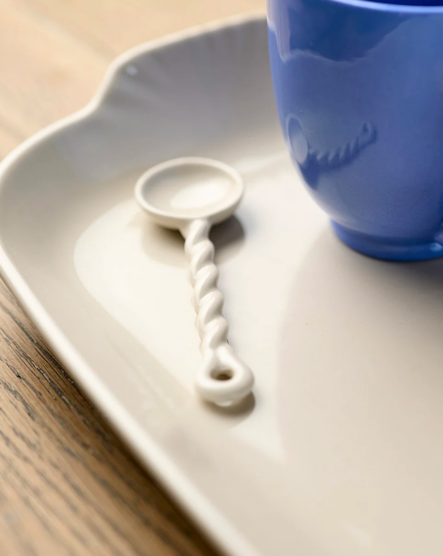 Twisted Spoons Set of 3 in Vanilla