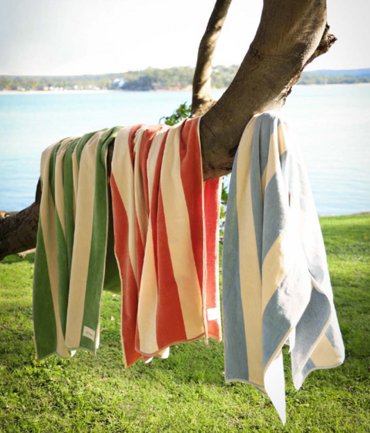 ST TROPEZ Scalloped Beach Towels