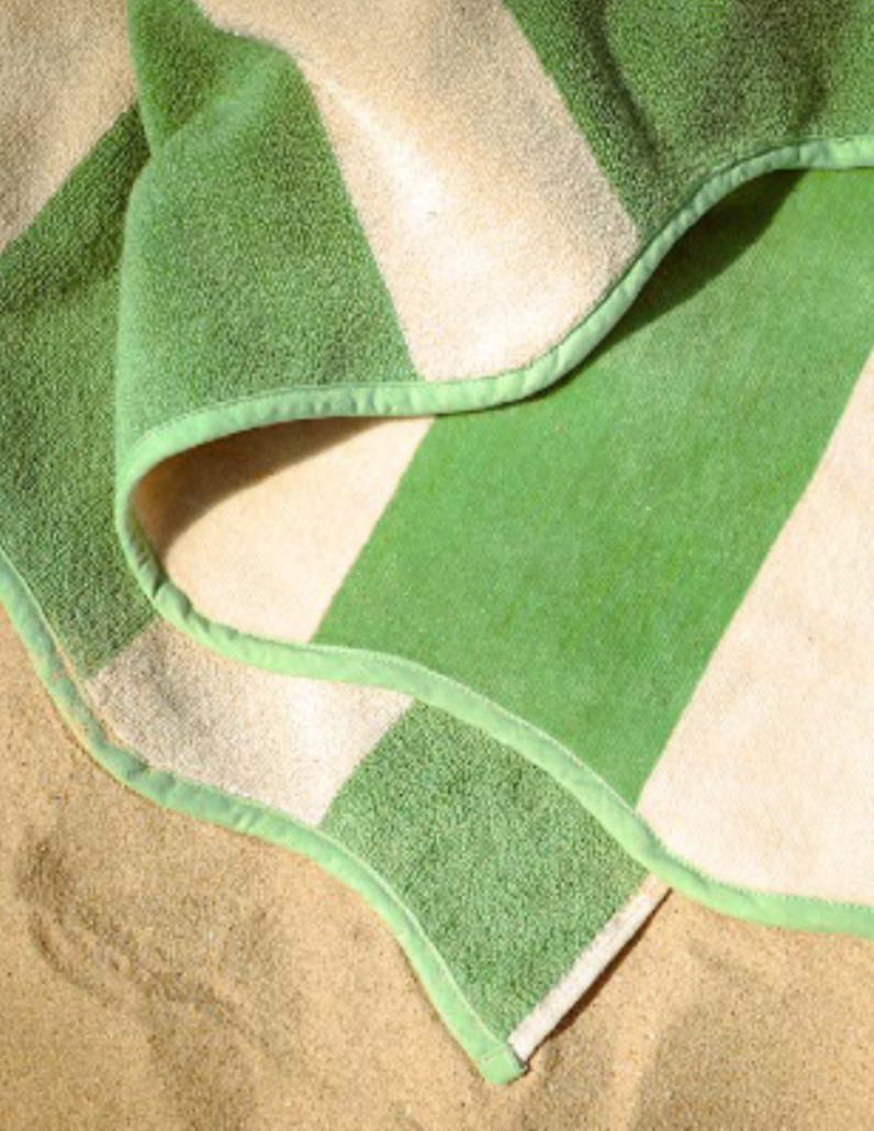 ST TROPEZ Scalloped Beach Towels