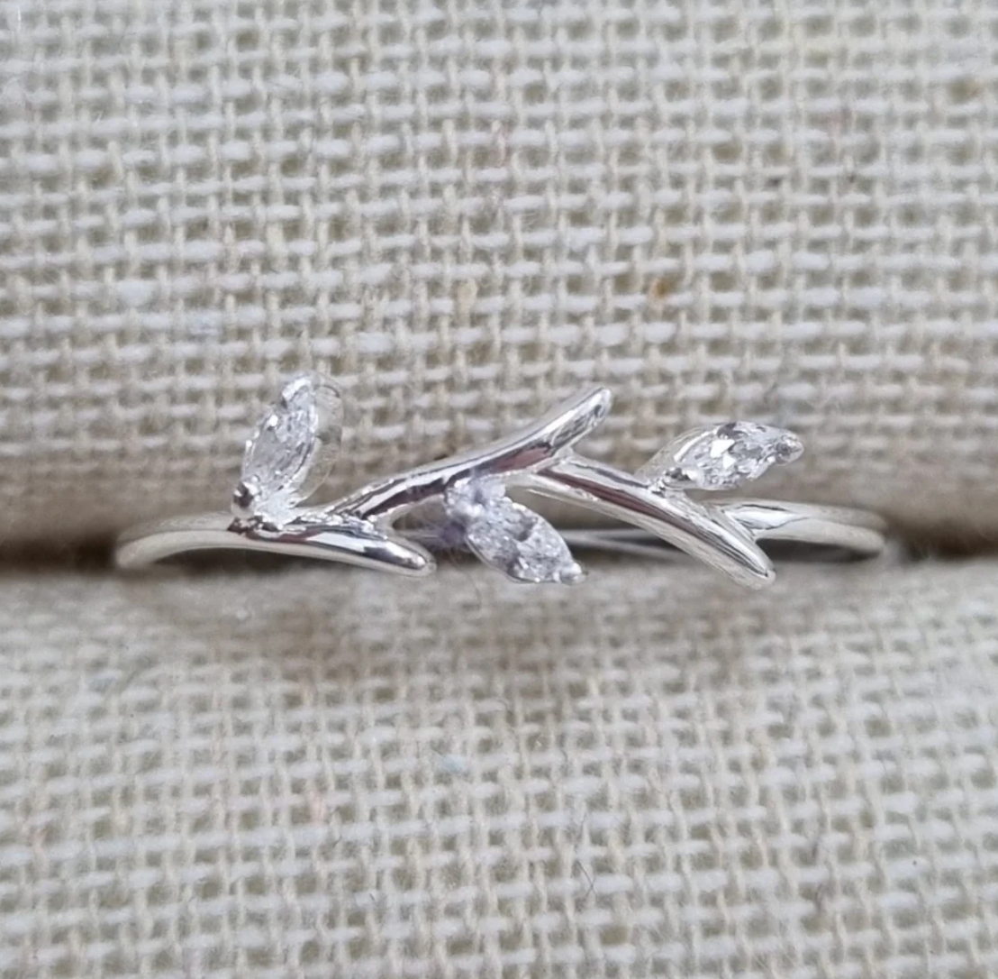 Branch and Leaf Ring