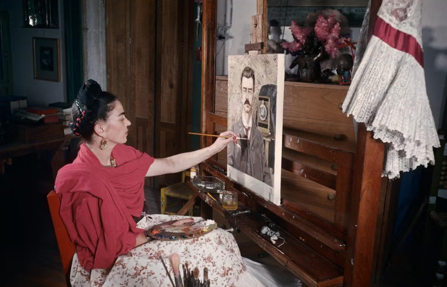 Frida Kahlo: The Giselle Freund Photographs