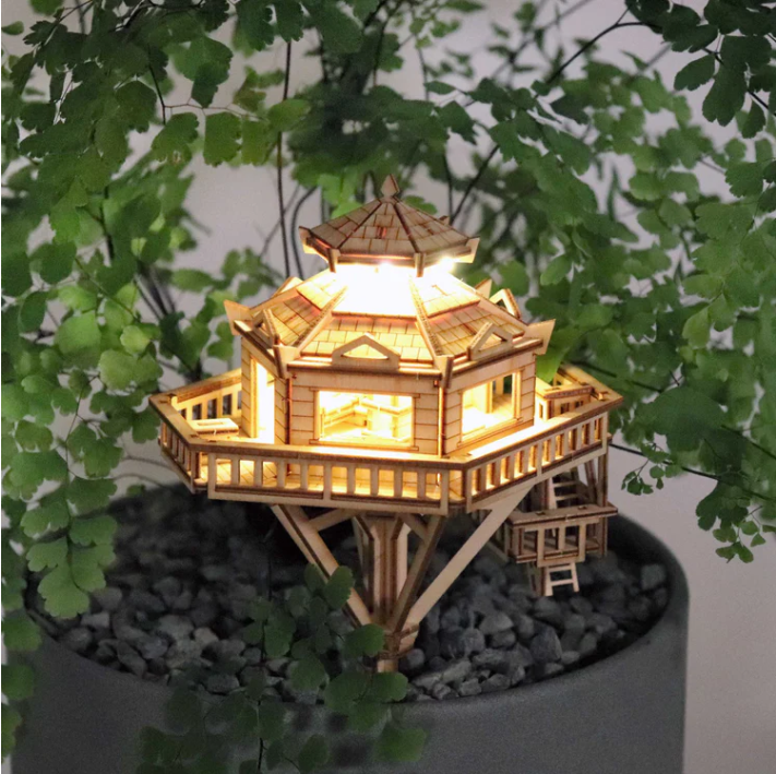 Woodland Outpost - DIY Model Kit