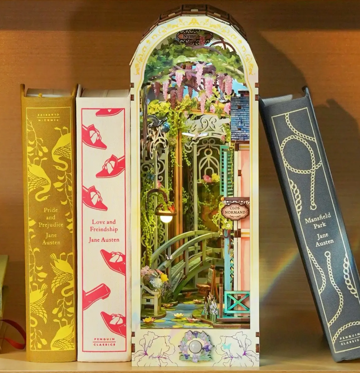 Giverny Garden Book Nook Kit