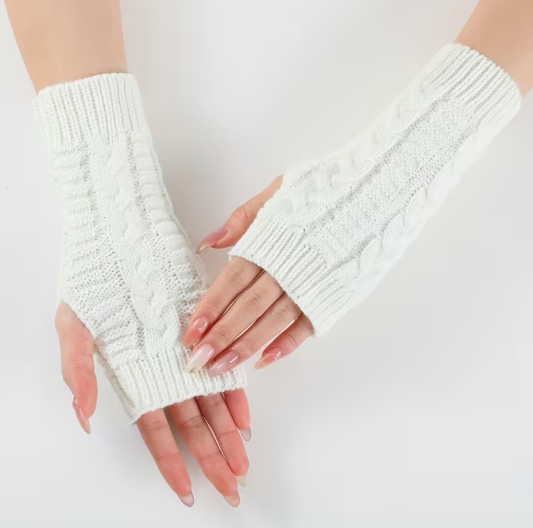 Cableknit Fingerless Glove